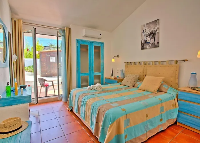 Dela By * Αλμπουφέιρα