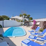 Villa Dela By
